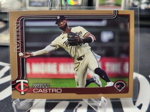 Willi castro 2025 topps series - willi,