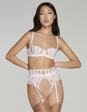 AGENT PROVOCATEUR WHITE ROZLYN BRA 34D AND THING SUSPENDER SIZE 2