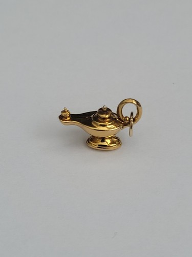 9ct vintage genie lamp - , charm