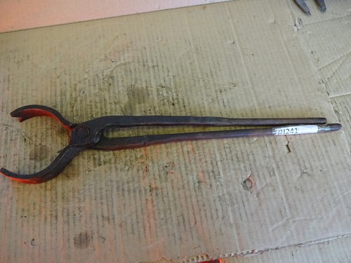 Blacksmiths tongs size in - tongs,,