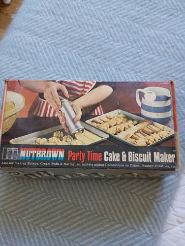 Vintage nutbrown cake - vintage, &