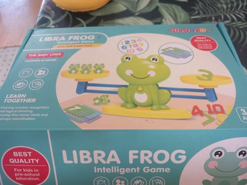 Frog balancing counting toy - frog,