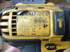 DEWALT 18V CORDLESS HAMMER DRILL DCD785 USED