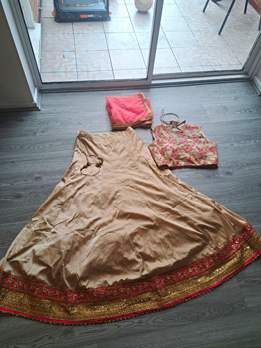 Sleeveless lehenga - ,