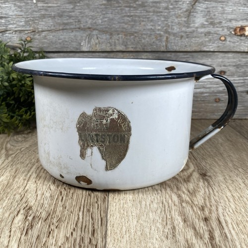 Vintage white enamel - white, chamber