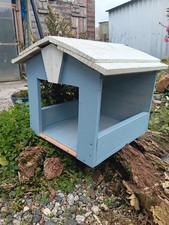 wall mounted bird table