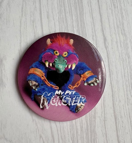 Pet monster badge 80s - my,
