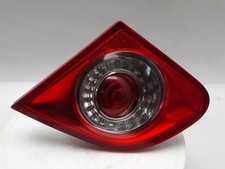 VOLKSWAGEN PASSAT Tail Light