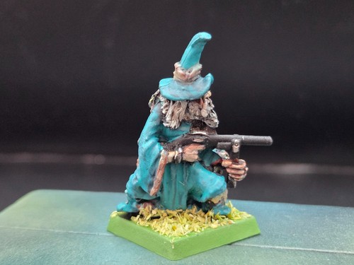 Wizard with sub machine - wizard, gun