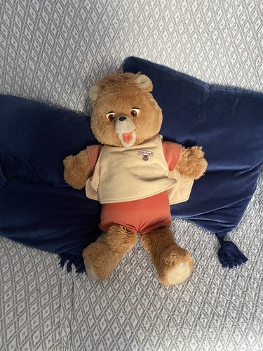 Teddy ruxpin bear - ruxpin,
