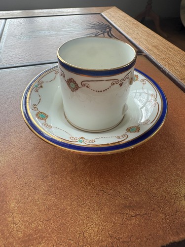 Broken heathcote bone china - broken,