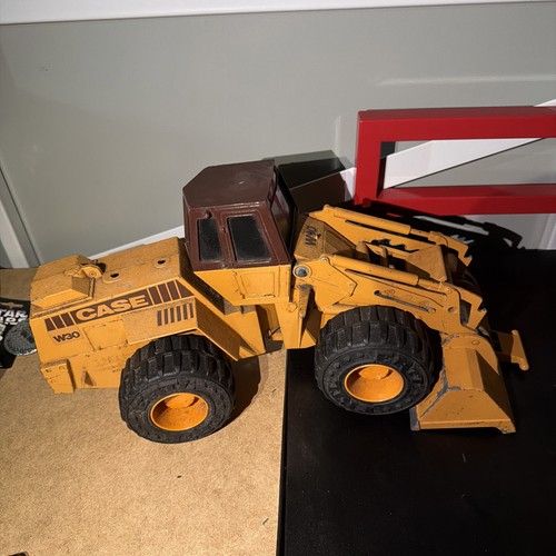 Ertl case w30 - case, front