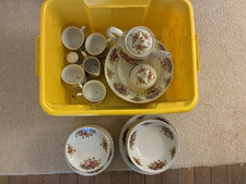 Royal Norfolk Roses 45 Piece