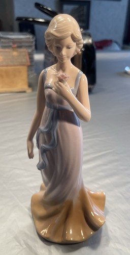 Leonardo collection figurine - collection,