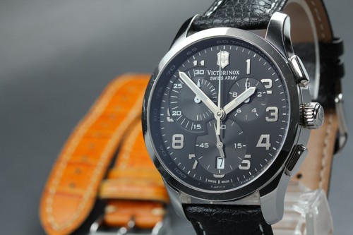 Near mint victorinox swiss - [near, mint]