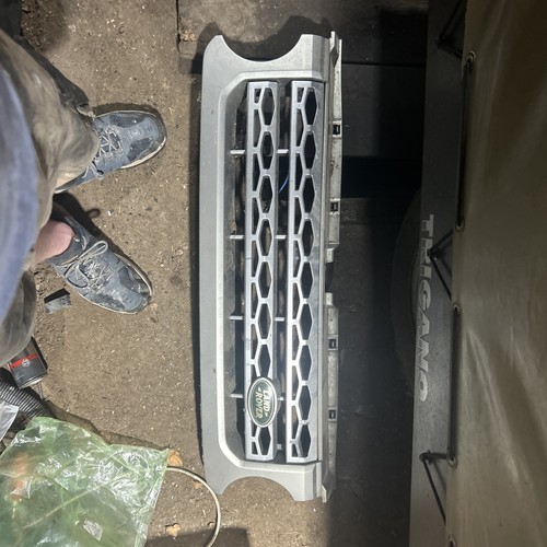 Discovery front grille - 4,