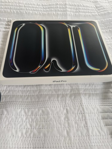 Apple ipad empty - apple, only