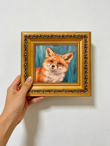 Smiling red fox blue green - red,
