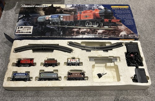 Hornby freight hauler train - freight,