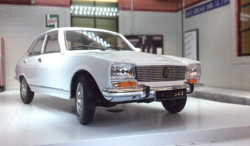 Peugeot 504 1975 - , saloon