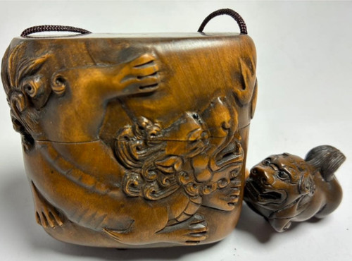 Netsuke antique lion - antique,