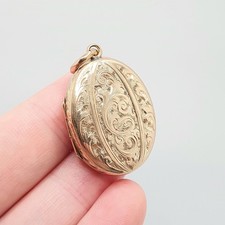 Antique Victorian Solid 9ct Gold Locket Large Oval Pendant Necklace Engraved