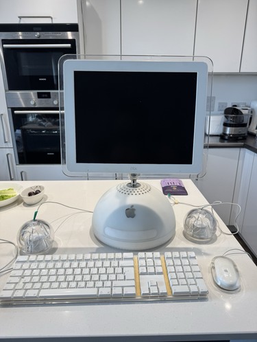 Apple imac desktop - 15",
