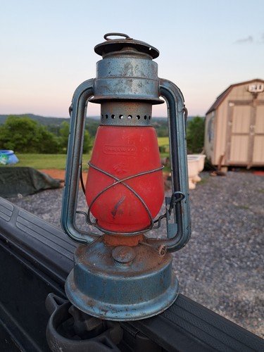 Chalwyn blue lantern red globe - blue,