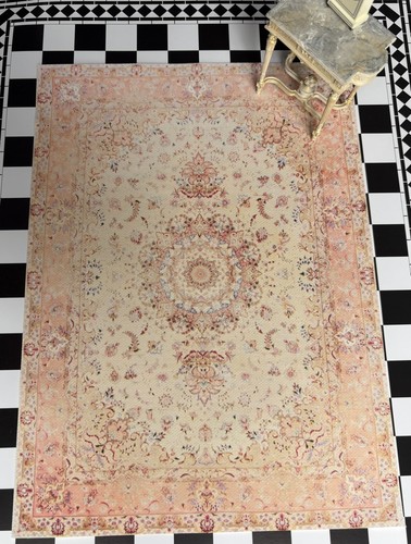 Large dolls house scale - dolls,