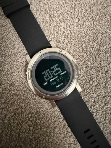 Suunto core black digital - suunto,