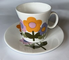 Vintage Dolly Days Hostess