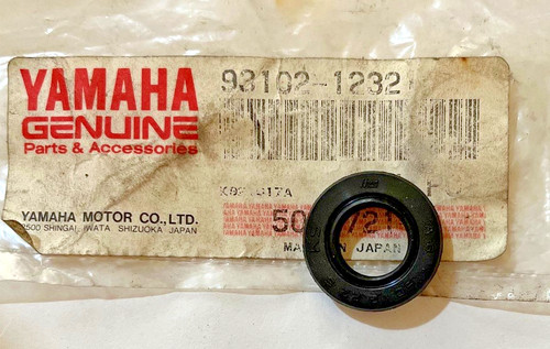 Gearbox output shaft seal - gearbox,