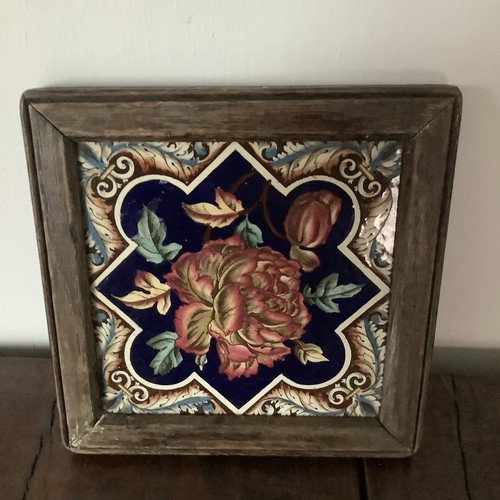 Antique floral tile high gloss - antique,