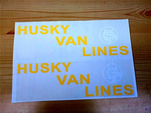 Pair husky van lines semi - pair,