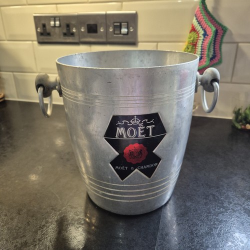 Vintage moët chandon - vintage,