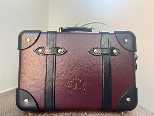 Globe trotter burgundy black - burgundy, &