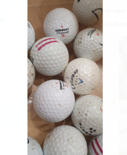 Golf balls plus x tees - ,