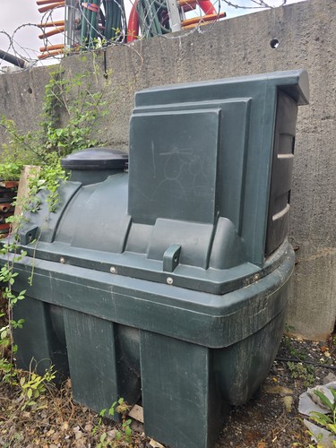 Diesel bowser 1300ltr tank - diesel,