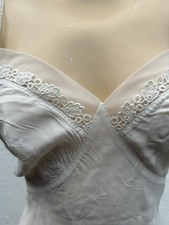 Feminine Dainty True Vintage