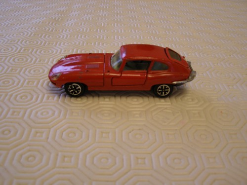 Dinky toys jaguar e - "dinky, toys",