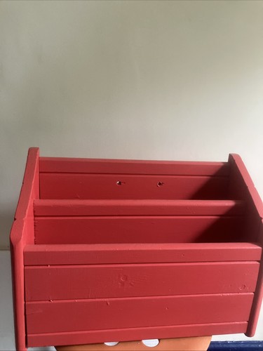 Magazine newspaper storage - magazine,