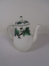 ""Wedgwood Napoleon Ivy Teapot Coffee pot 6.75" Coffee Pot Teak Pot 17 cm Green