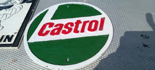 Castrol cast sign - cast,
