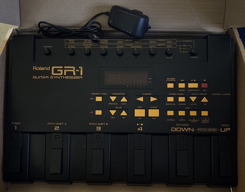 Roland guitar synthesizer - roland, gr-1