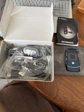 Motorola v3 razr blue boxed