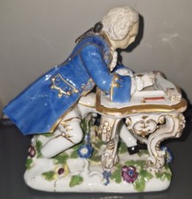 18TH CENT MEISSEN GERMAN PORCELAIN FIGURE CAVALIER WRITING  LETTER JJ KAENDLER 