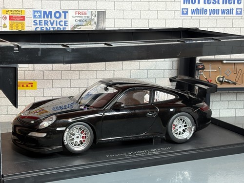 Boxed autoart 80789 - 1:18, *boxed*