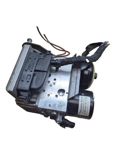 Mercedes w211 e500 e320 w219 - e500,