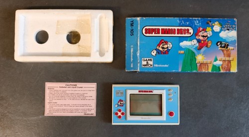 Vintage nintendo super - vintage, mario