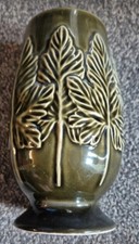 Sylvac Green Pottery Vase 4215